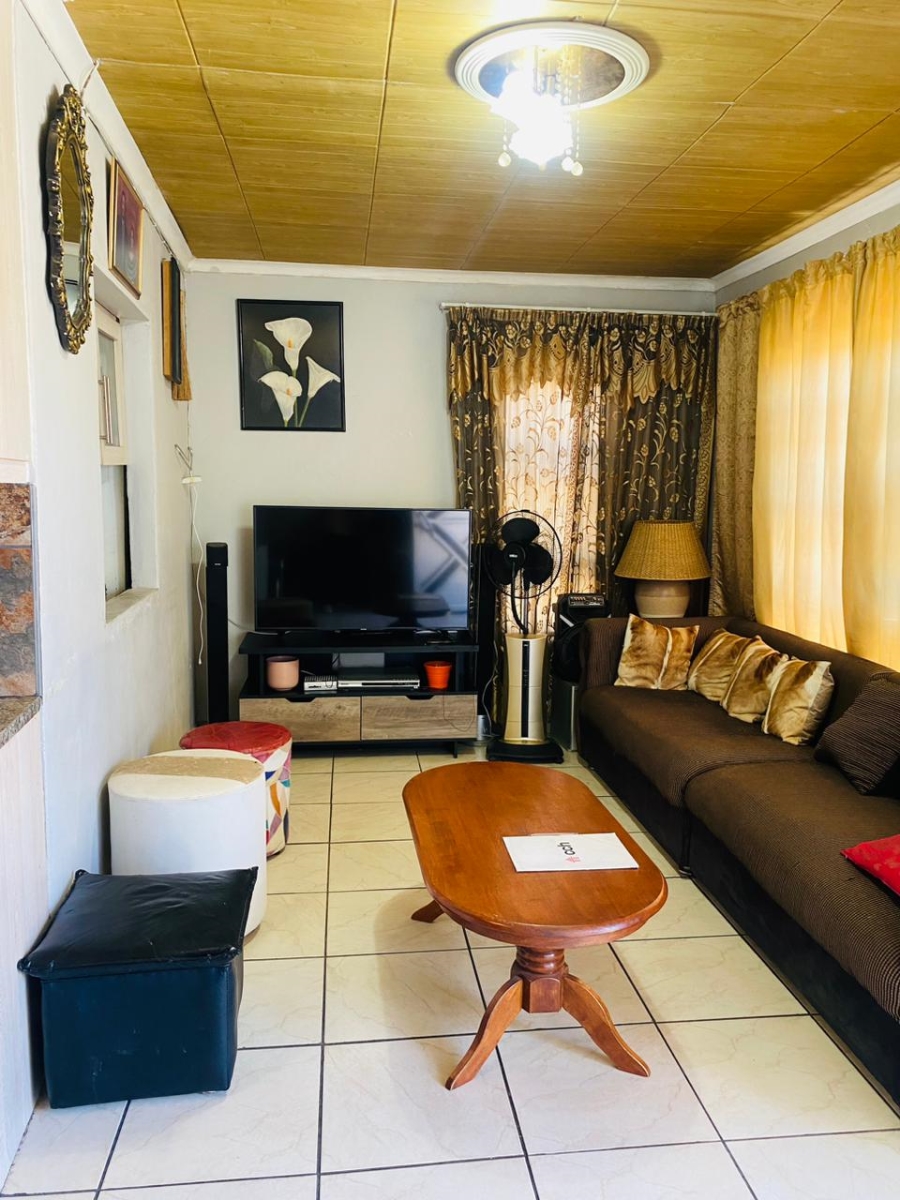 2 Bedroom Property for Sale in Kuyasa Western Cape